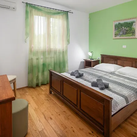 بيت للعطل Cozy In Golubovo