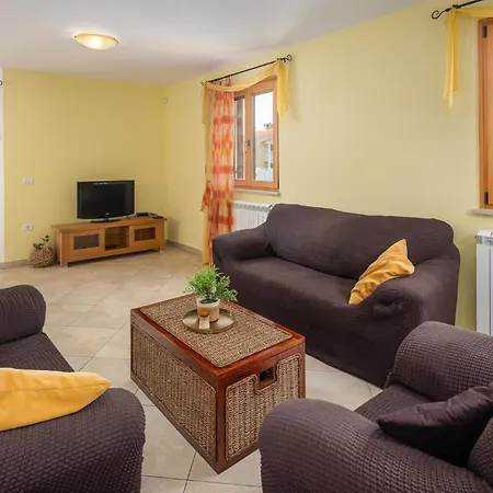 Casa vacanze Beautiful In Golubovo