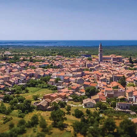 Cozy In Golubovo بيت للعطل Gajana